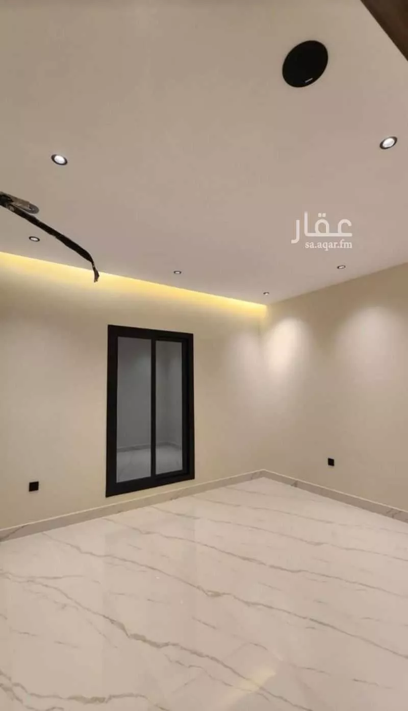 6 bedroom villa in Al Yaqout 8