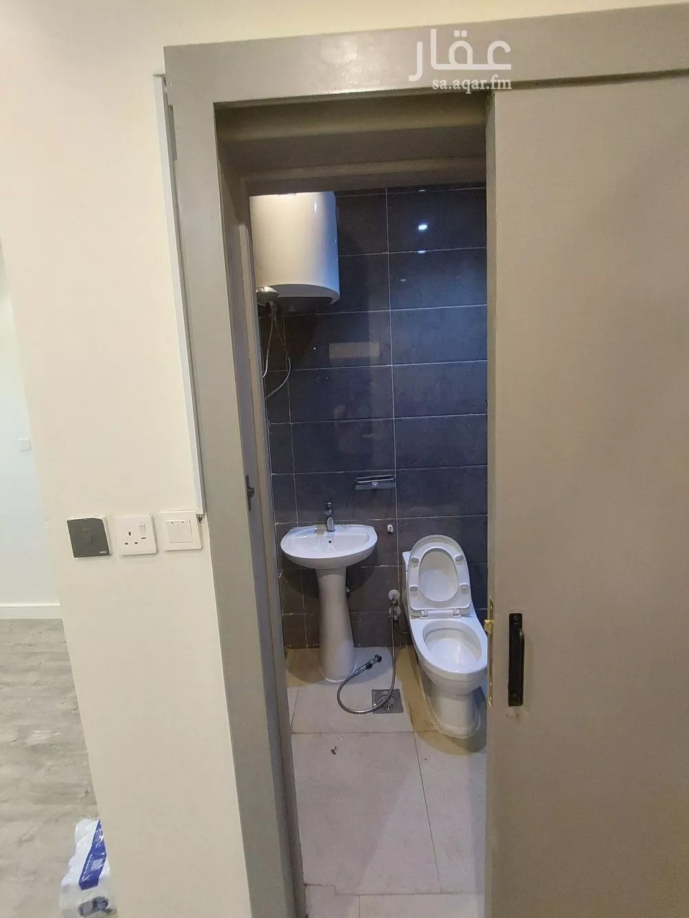 1 bedroom apartment in Al Sahafah 7