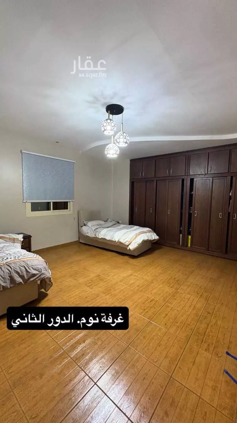 فيلا 7 غرف في السامر 5