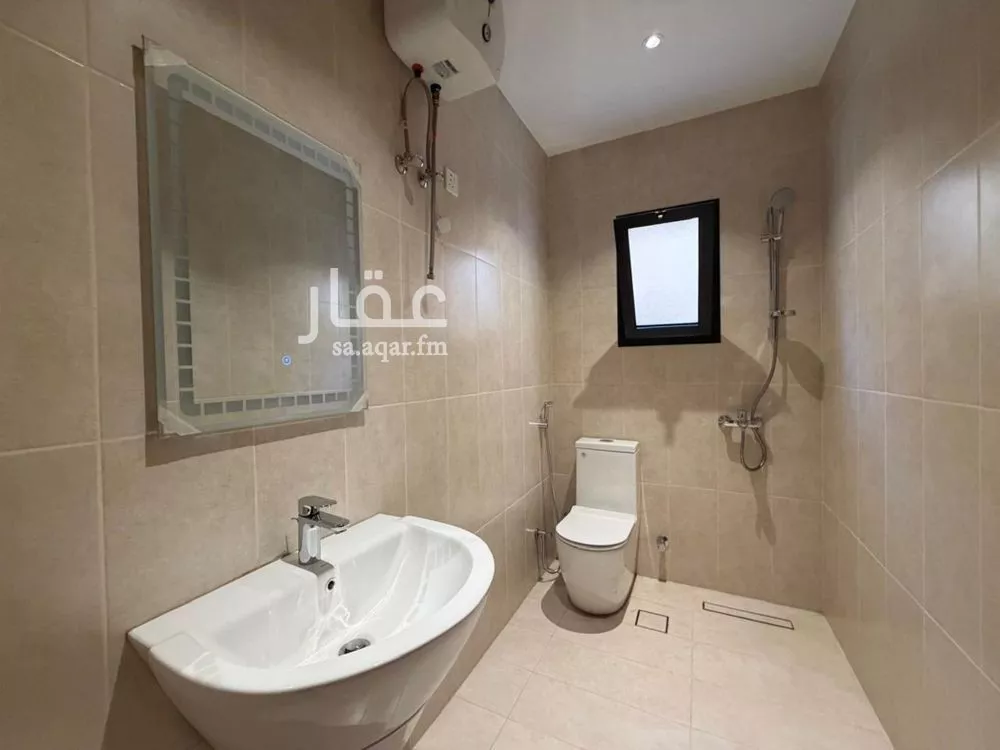 2 bedroom apartment in Mishrifah, Jeddah 3