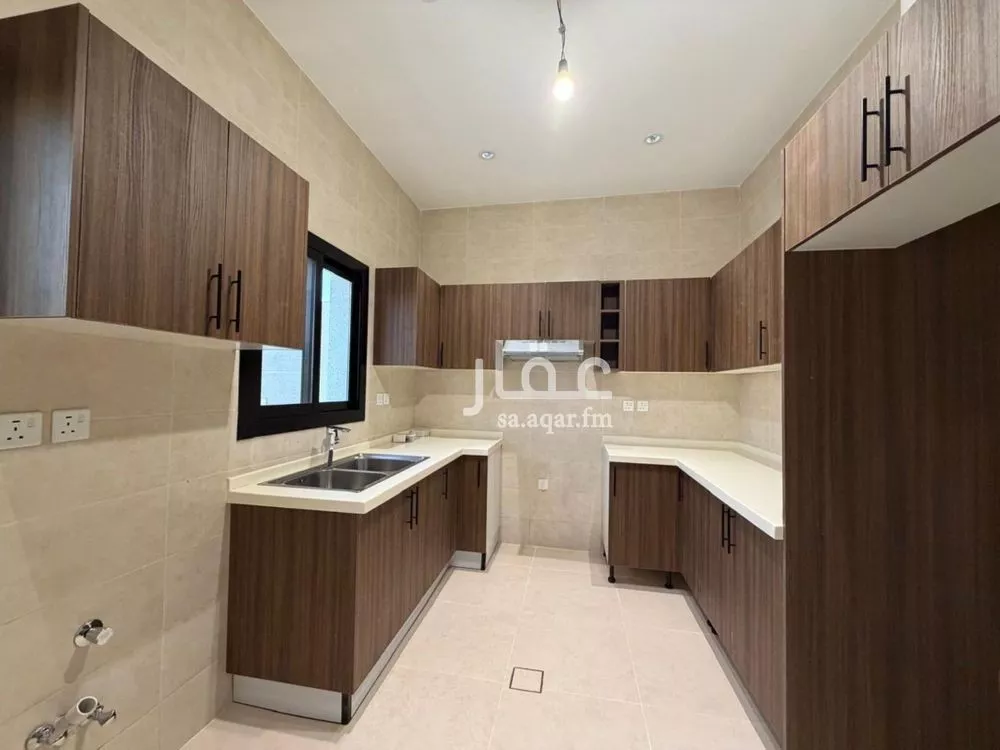 2 bedroom apartment in Mishrifah, Jeddah 6