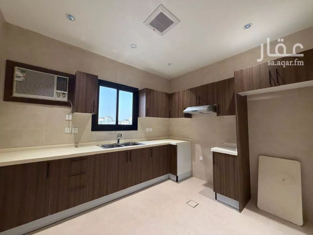 2 bedroom apartment in Mishrifah, Jeddah 14