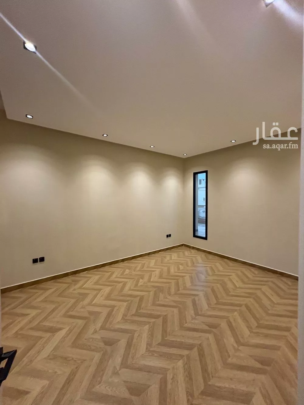 9 bedroom villa in Al Yaqout 12