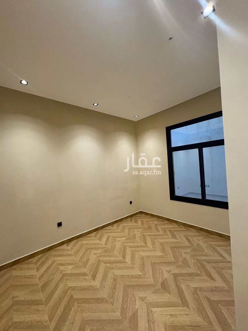 9 bedroom villa in Al Yaqout 15