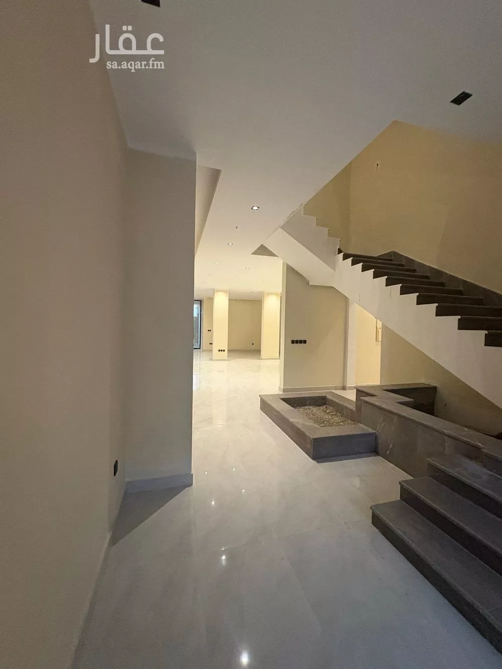 9 bedroom villa in Al Yaqout 16