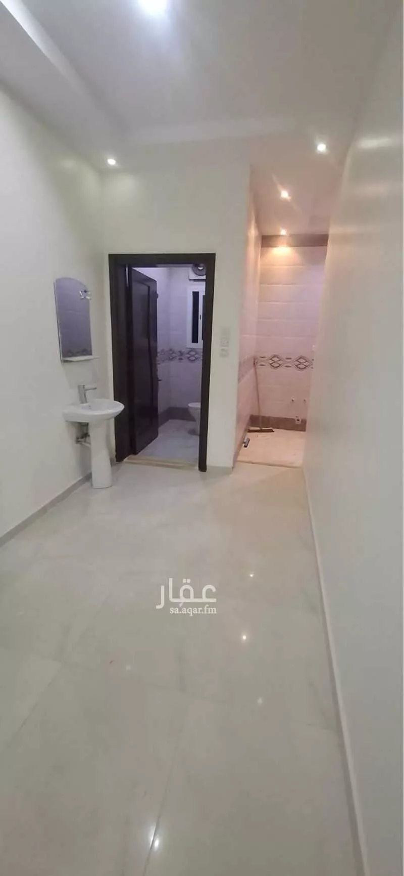 4 bedroom apartment in Al Yaqout, Jeddah 4