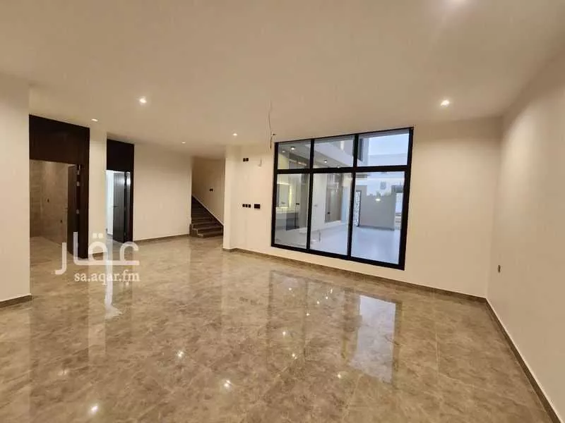 7 bedroom villa in Al Rahmaniyyah 2