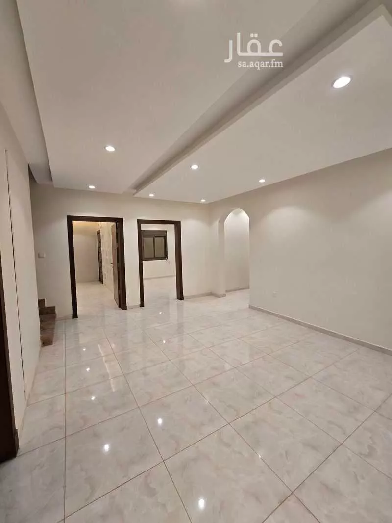 6 bedroom villa in Al Falah 5