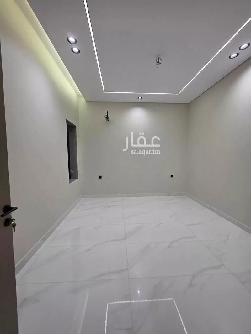 6 bedroom villa in As Salhiyah 20