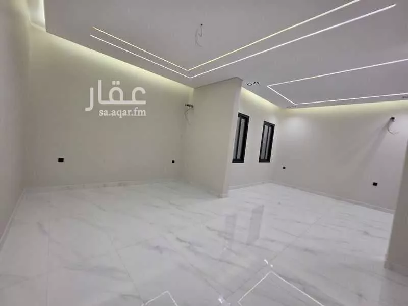 فيلا 6 غرف في الصالحية 10