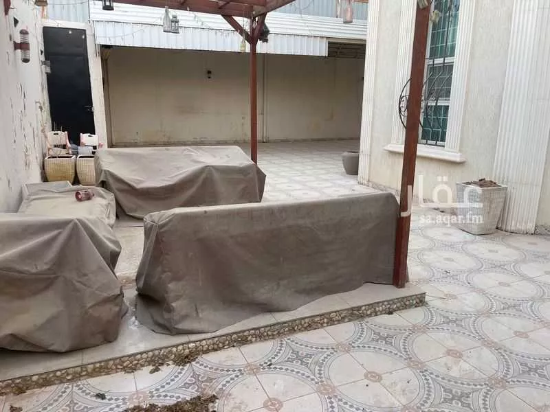 5 bedroom villa in Al Nuzhah, Riyadh 2