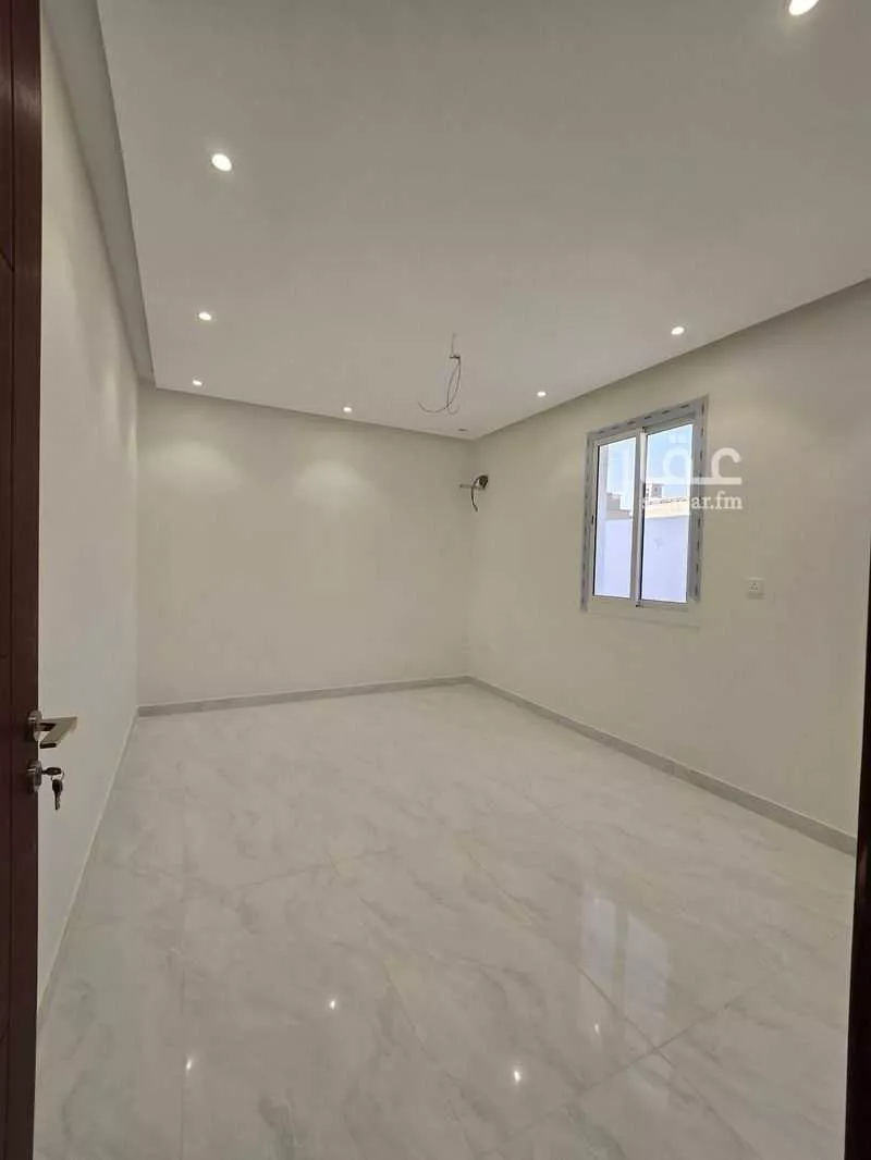 8 bedroom villa in Jeddah 2