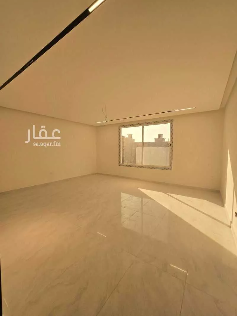 8 bedroom villa in Jeddah 4