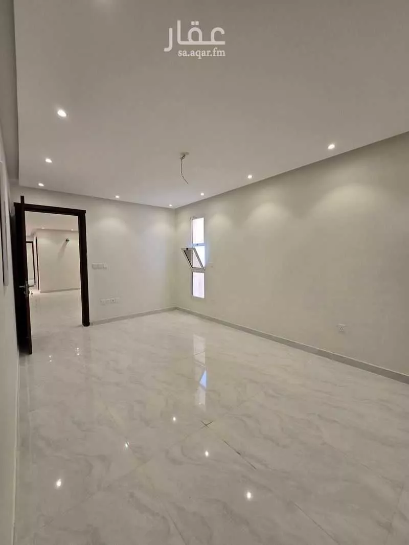 8 bedroom villa in Jeddah 5