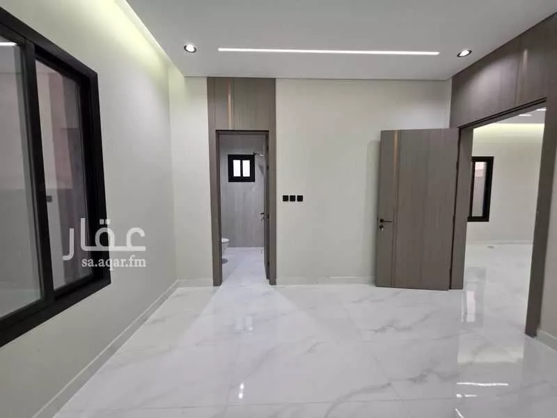 8 bedroom villa in As Salhiyah 11