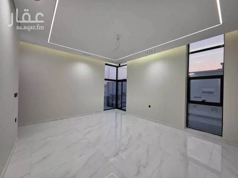 8 bedroom villa in As Salhiyah 9