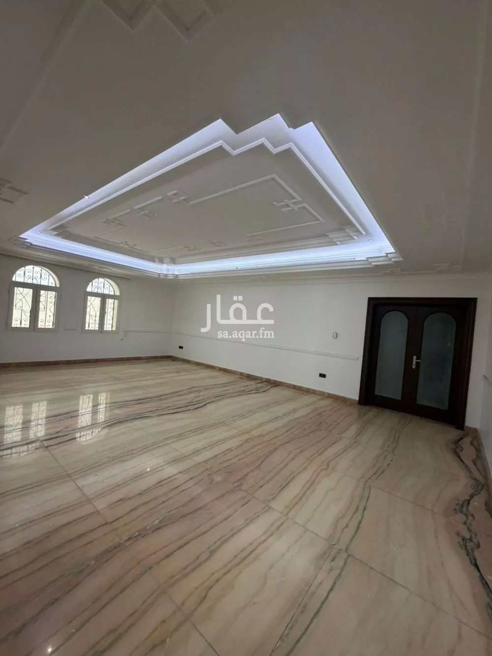 6 bedroom villa in Al Shati 4