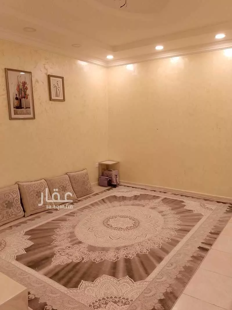 7 bedroom villa in Al Difa 17