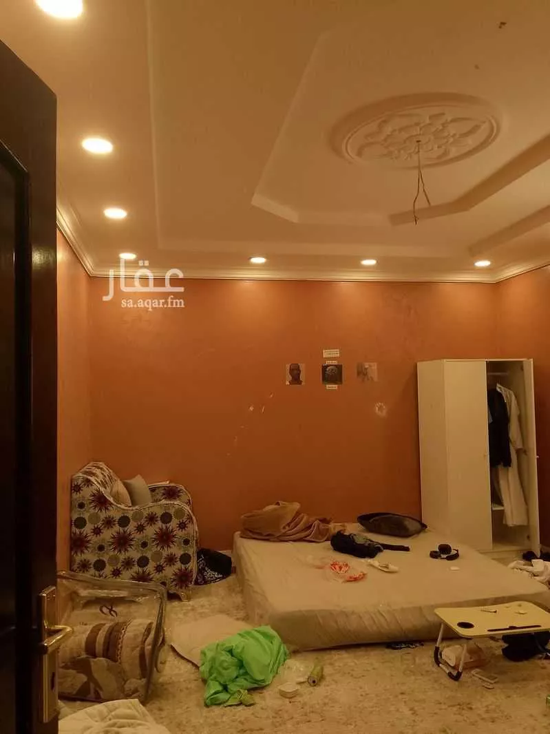 7 bedroom villa in Al Difa 4