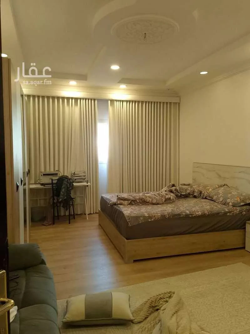 7 bedroom villa in Al Difa 8