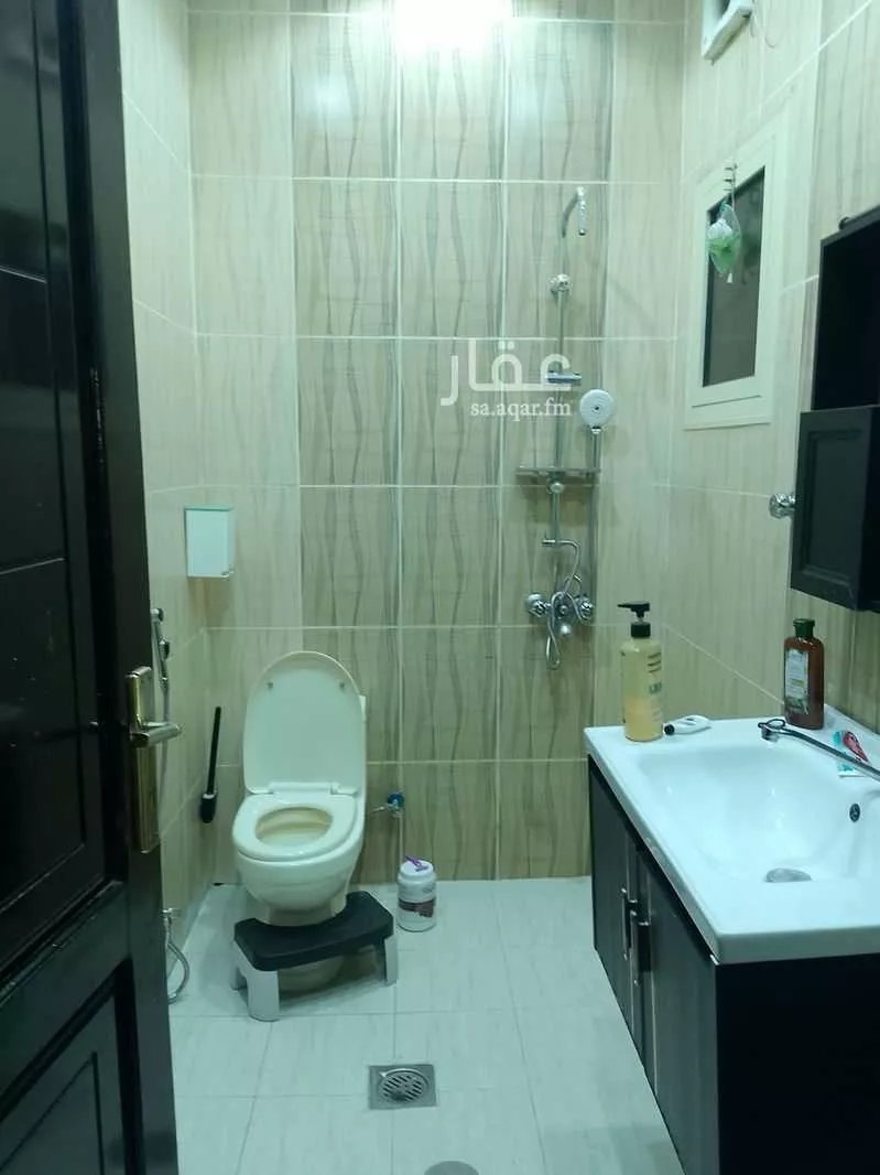 7 bedroom villa in Al Difa 9