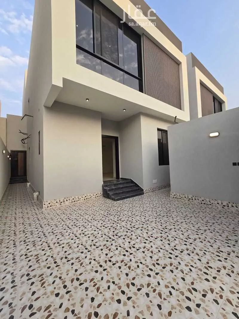 7 bedroom villa in Al Rahmaniyyah 7
