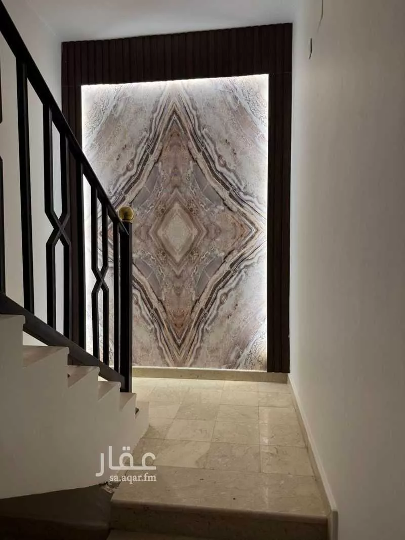 5 bedroom apartment in Irqah 3