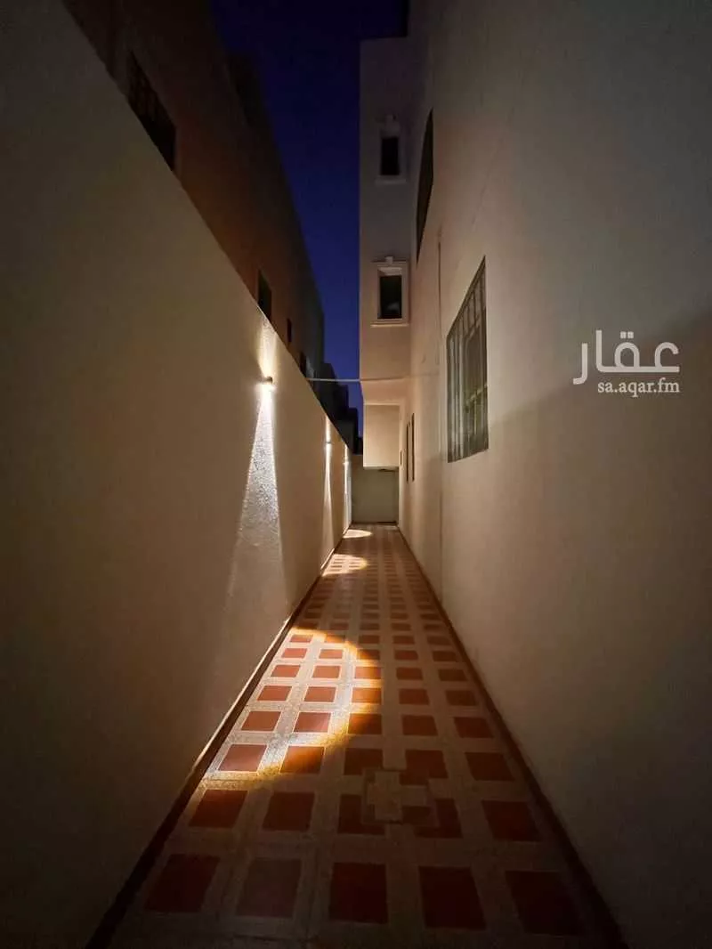 5 bedroom apartment in Irqah 6