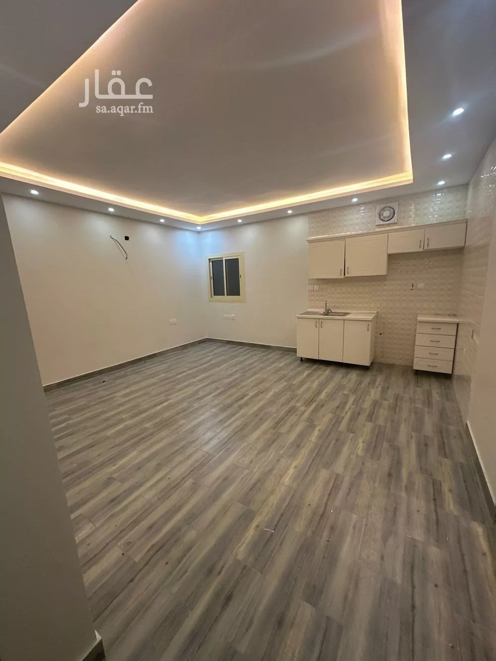 6 bedroom floor in Al Murjan 12
