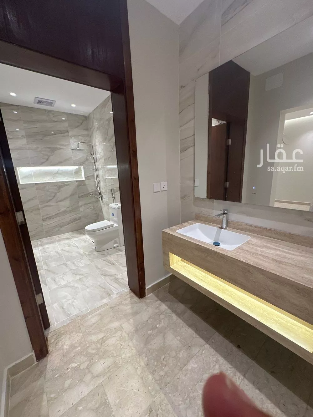 6 bedroom floor in Al Murjan 8