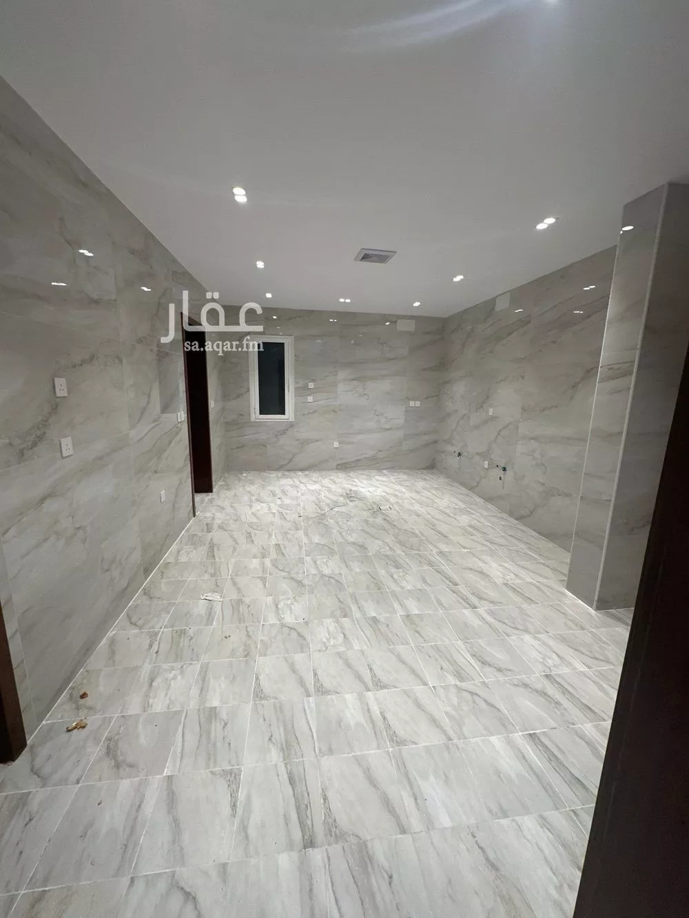 6 bedroom floor in Al Murjan 10