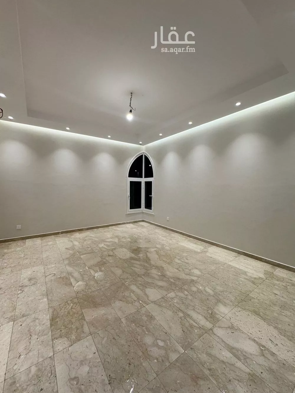 5 bedroom floor in Al Murjan 15