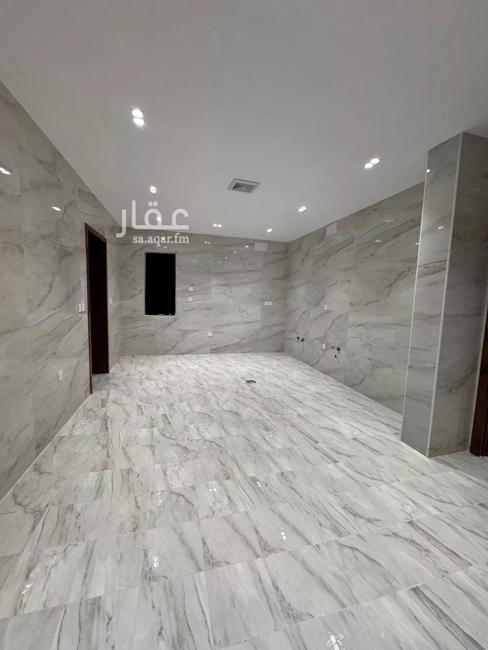 5 bedroom floor in Al Murjan 17
