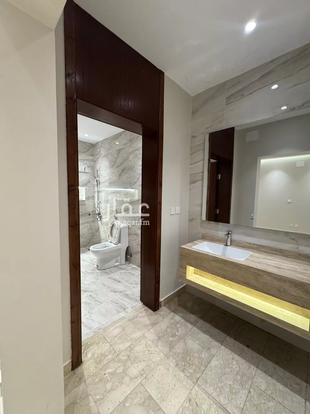 5 bedroom floor in Al Murjan 5