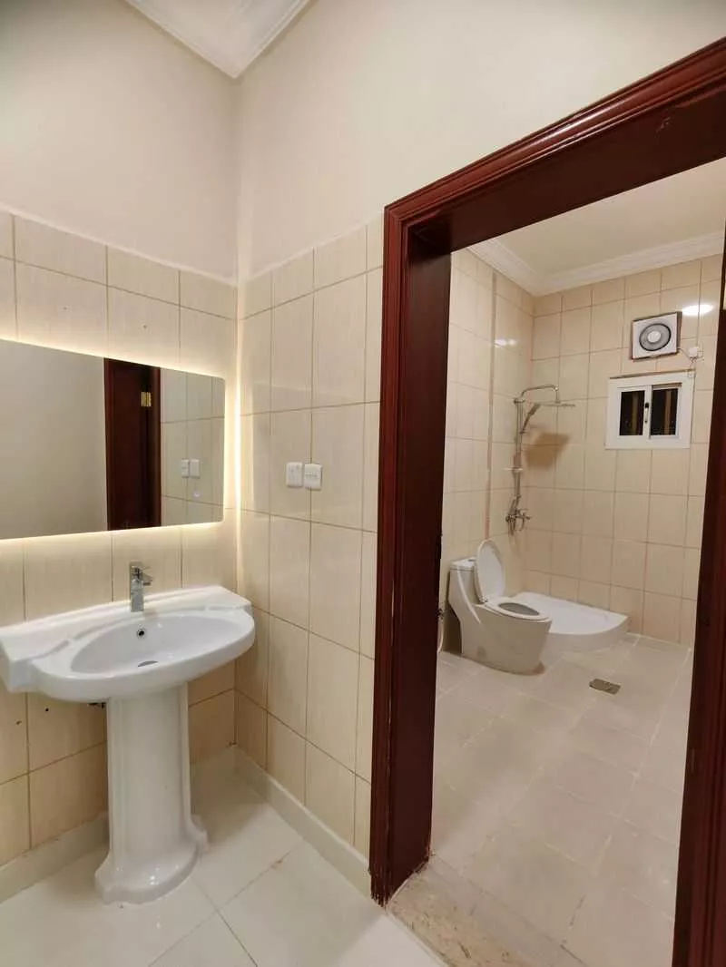 2 bedroom apartment in Al Ajawid, Jeddah 13
