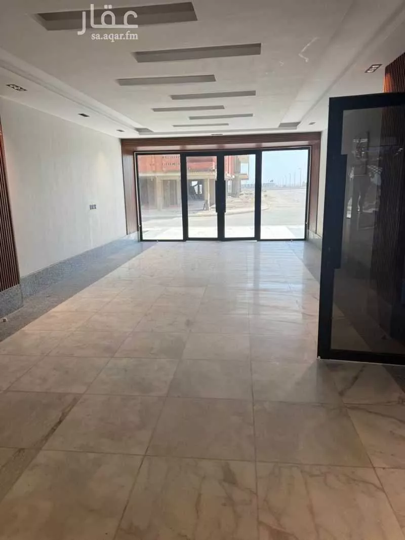 4 bedroom floor in Um Hableen 2