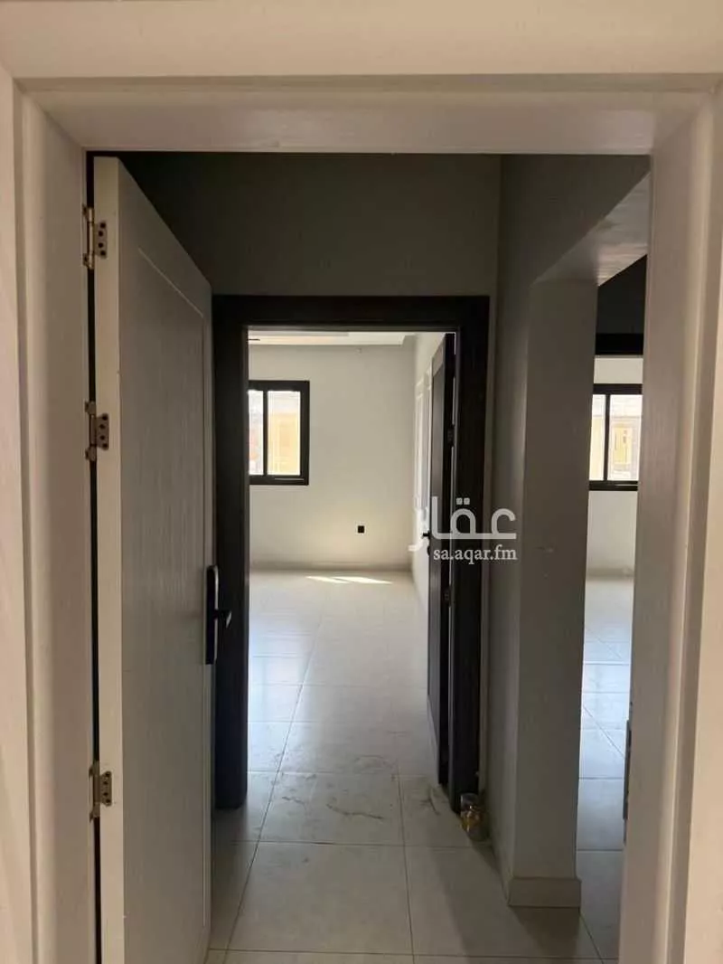 4 bedroom floor in Um Hableen 5