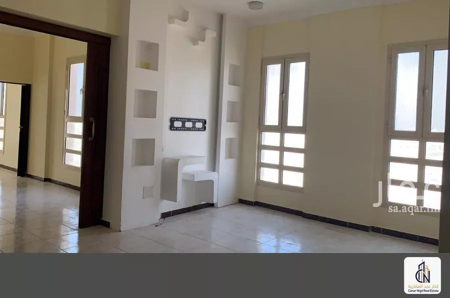 5 bedroom apartment in Al Hamra 6
