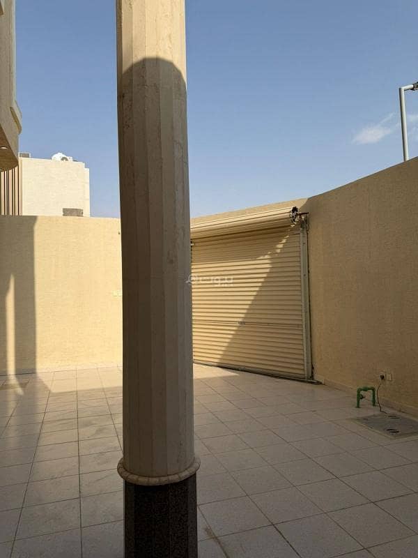 5 bedroom villa in Al Aridh, Riyadh 22