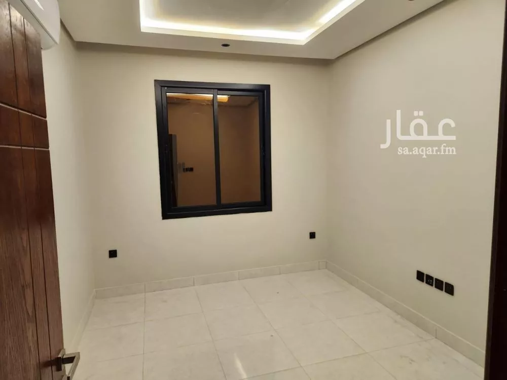 شقة 4 غرف في الحمرا 7