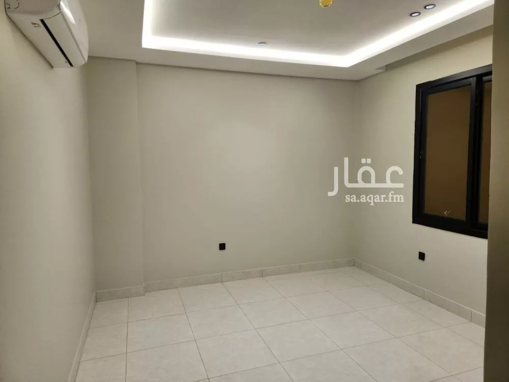 شقة 4 غرف في الحمرا 8
