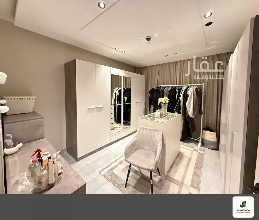3 bedroom apartment in Al Hamra 7