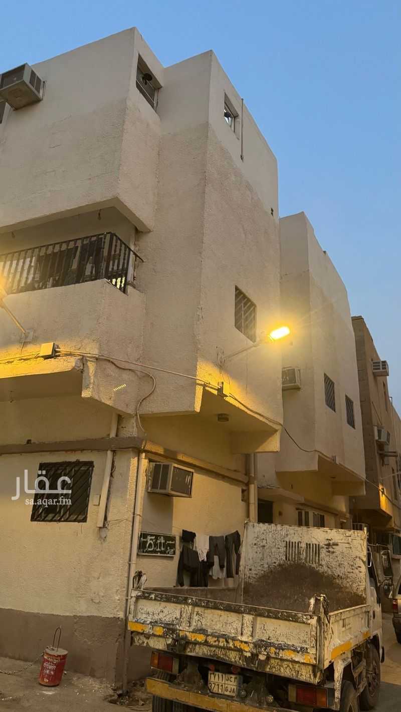 villa in Umm Al Hamam Al Sharqi, Riyadh 2