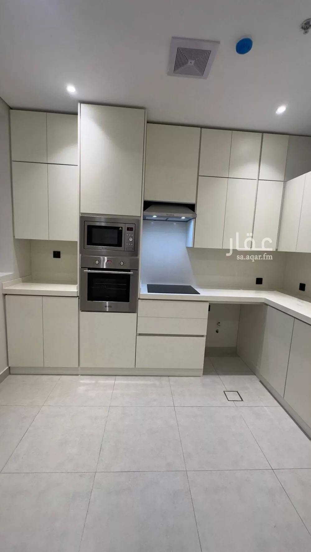 3 bedroom apartment in Al Bahr 16