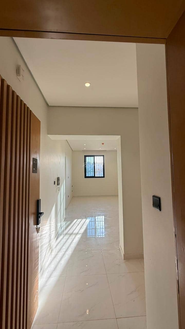 4 bedroom apartment in Al Awali, Riyadh 7