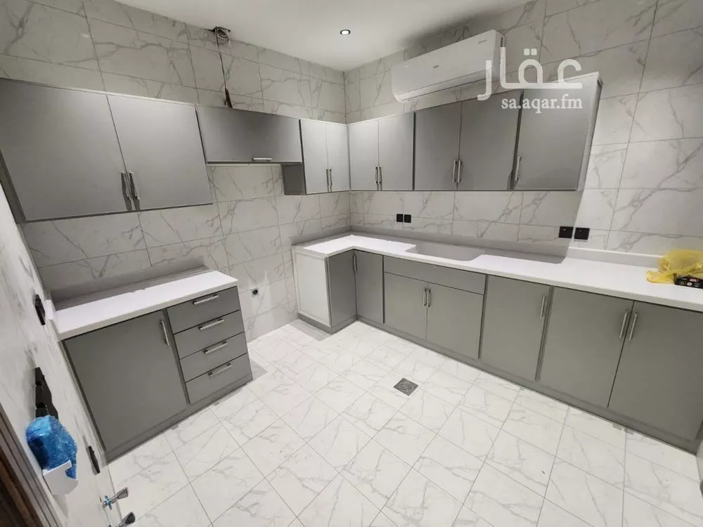 3 bedroom apartment in Al Hamra 8