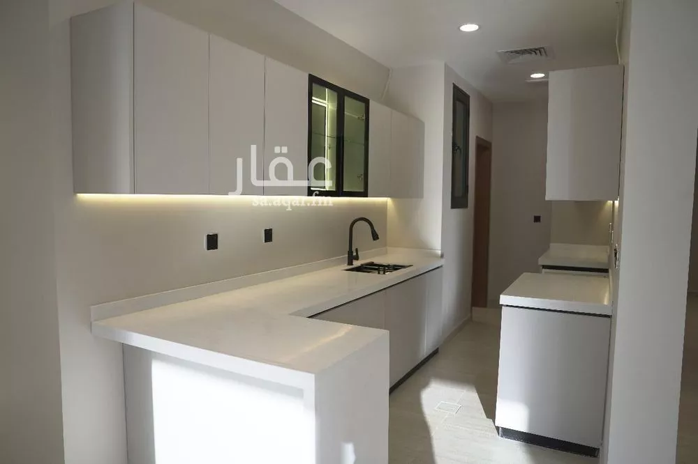 2 bedroom apartment in Al Bandariyah, Eastern Province 8