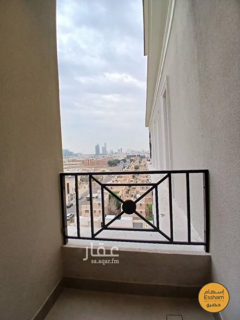 3 bedroom apartment in Al Hizam Al Thahabi 9