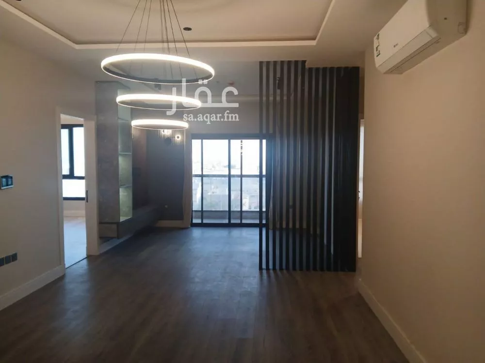 6 bedroom apartment in Al Hamra 5