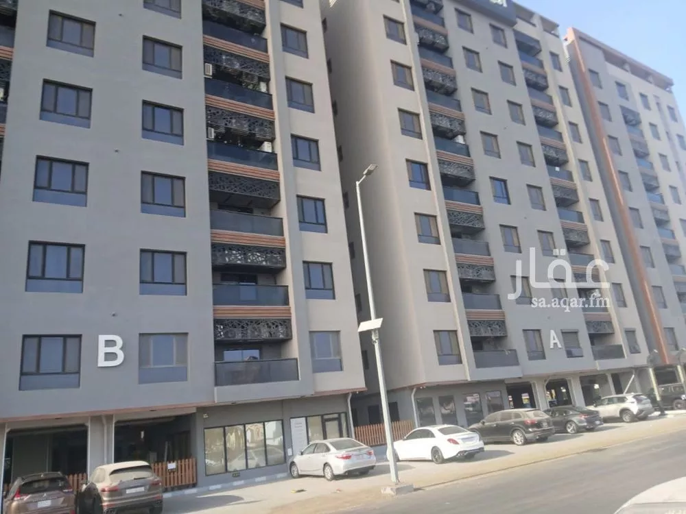 6 bedroom apartment in Al Hamra 7